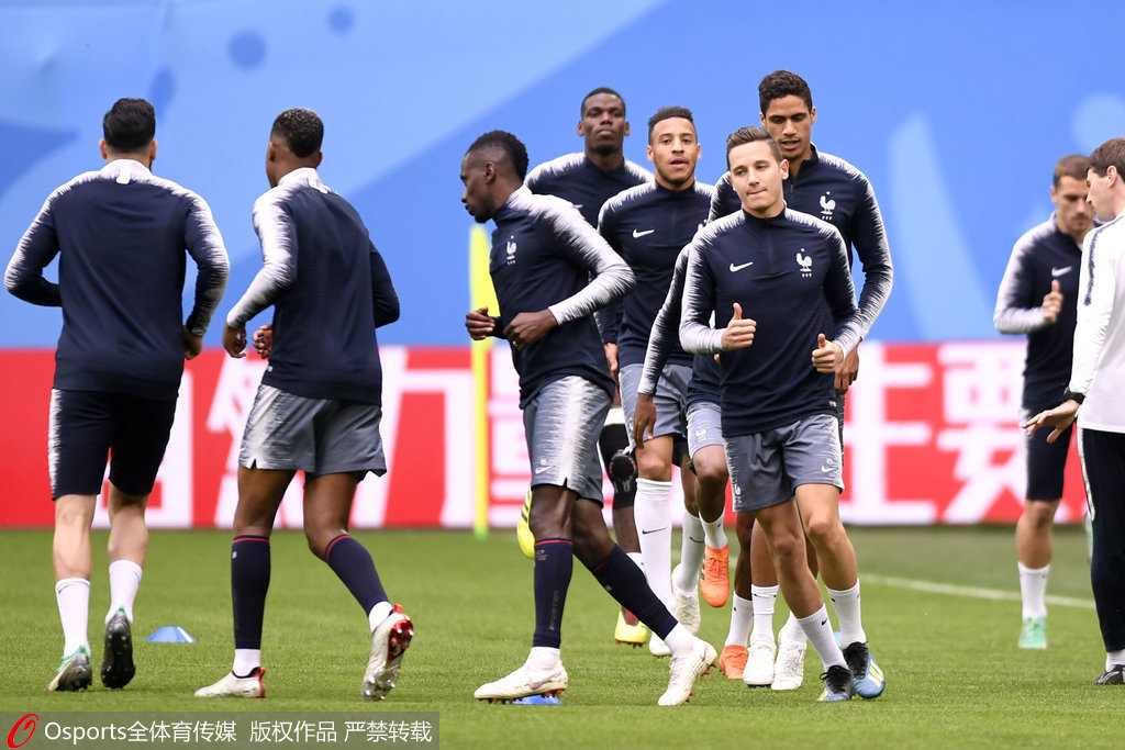 法国队完胜瑞典队,梁靖崑统治全场 法国队完胜瑞典队,梁靖崑统治全场