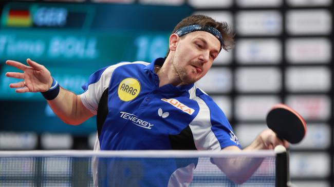 波兰队力克日本队，波尔点燃赛场