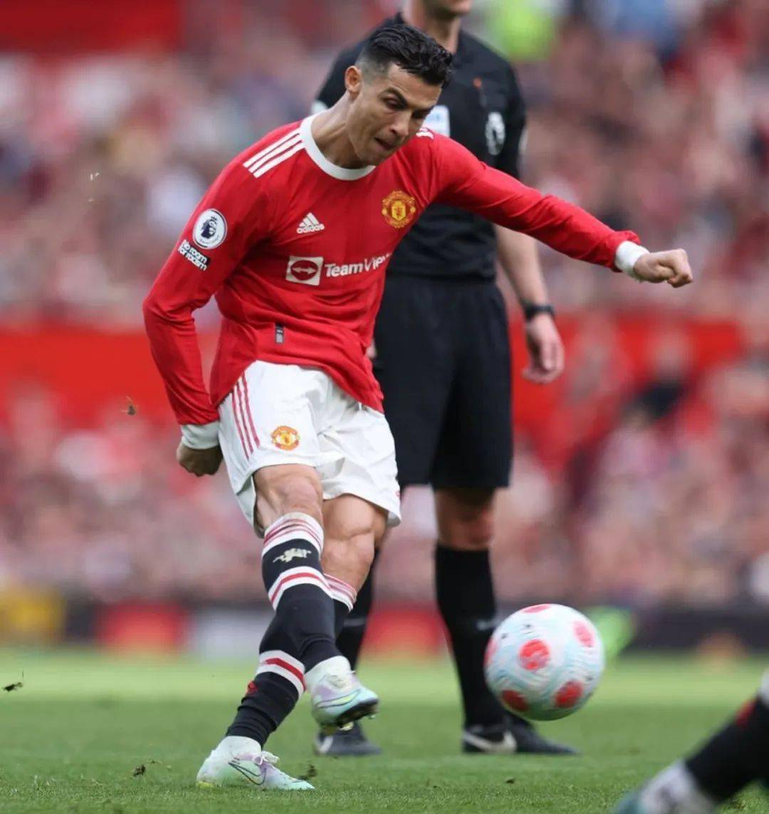 法国乒乓球队险胜德国乒乓球队，水谷隼完成帽子戏法