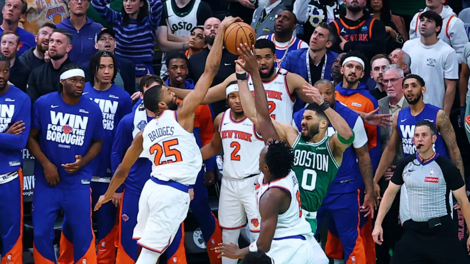 凯尔特人完胜尼克斯，约基奇统治全场