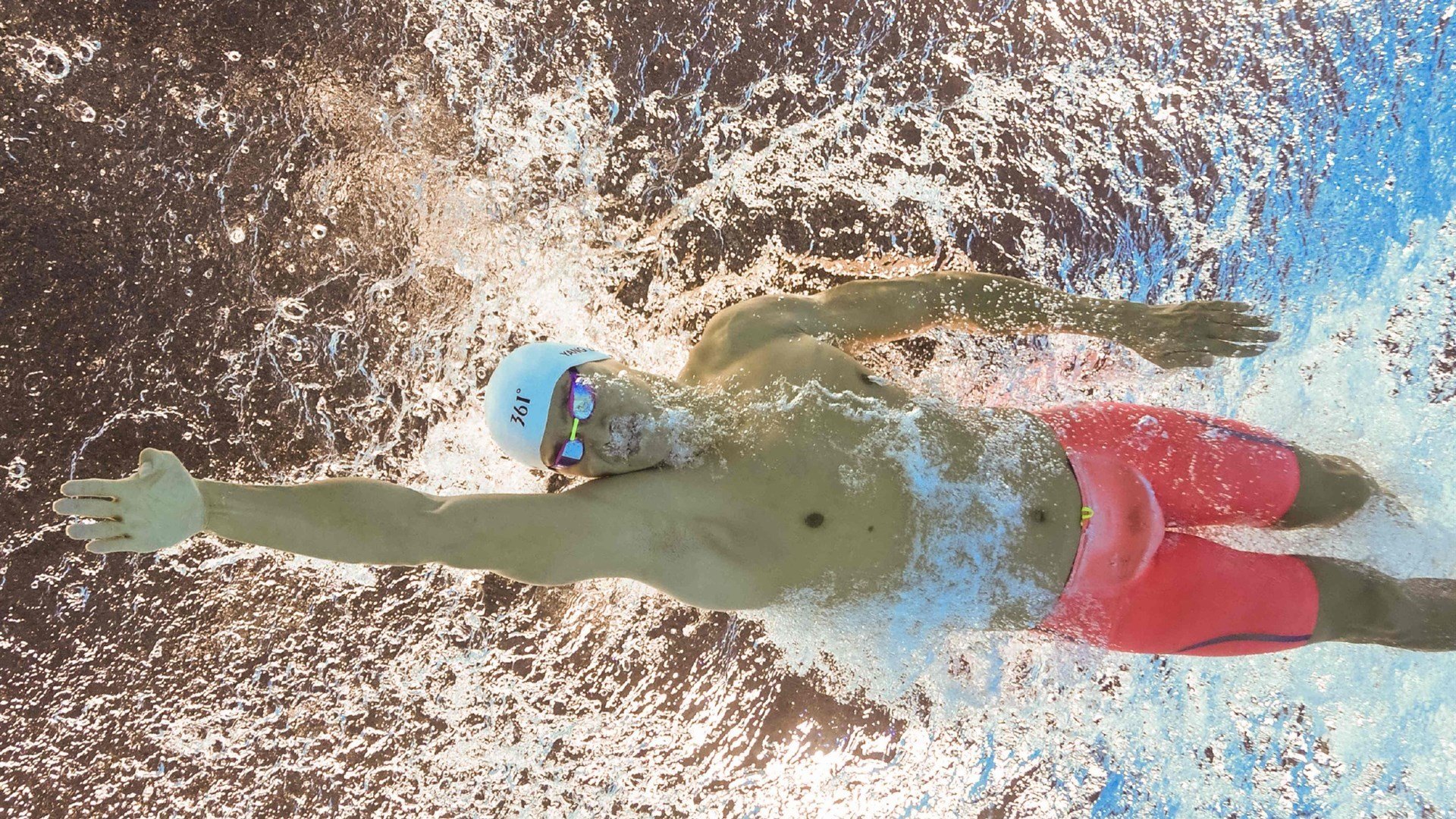 阿圭罗，那个让对手完全无解的瞬间，如何让阿根廷从马赛带走胜利