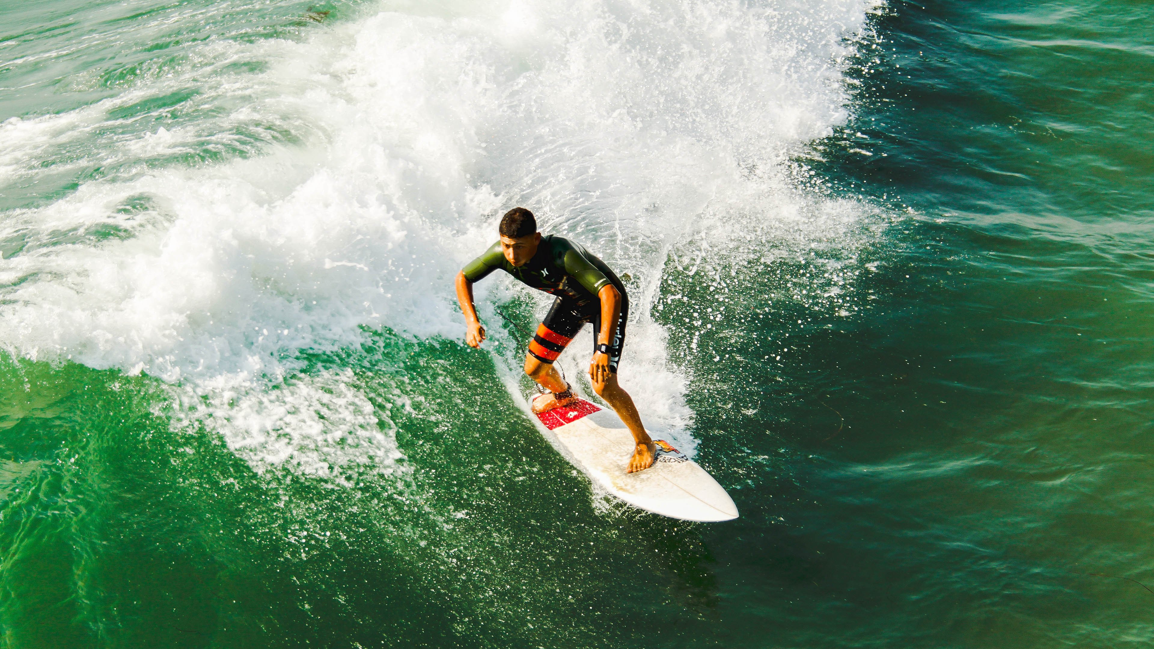 坎特独挑大梁，葡萄牙鏖战红牛—一场定义坚韧的欧冠史诗